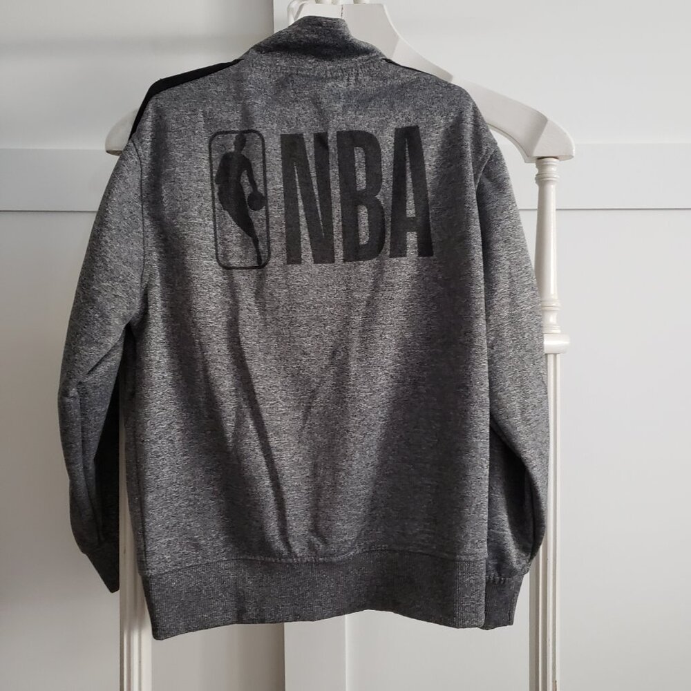 EUC NBA heather gray pockets front zip (S - 8) - Picture 5 of 5